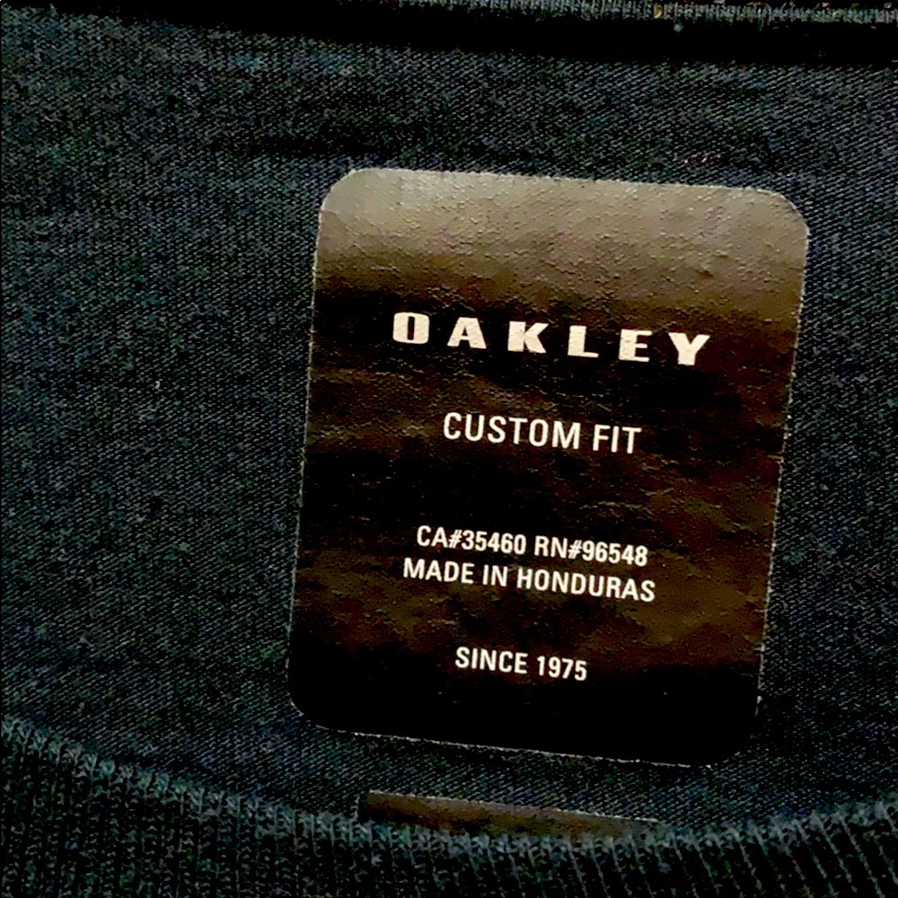 Oakley Custom Fit Tee - Picture 2 of 6